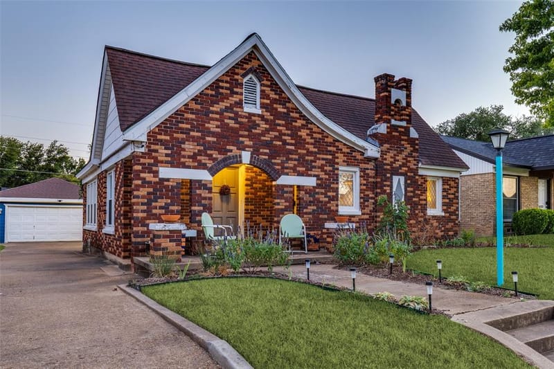 2732 Ivandell Avenue, Dallas TX 75211