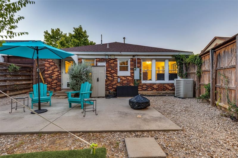 2732 Ivandell Avenue, Dallas TX 75211 - Photo 19