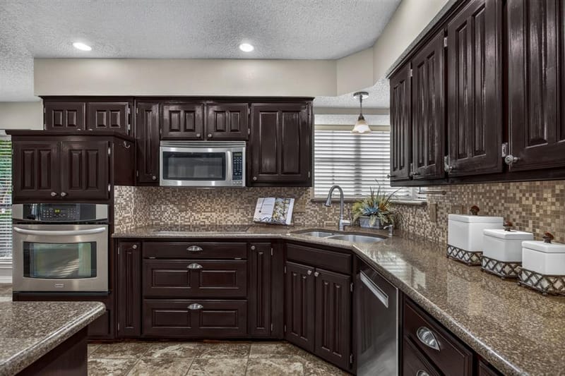 624 Arbor Court, Highland Village TX 75077 - Photo 19