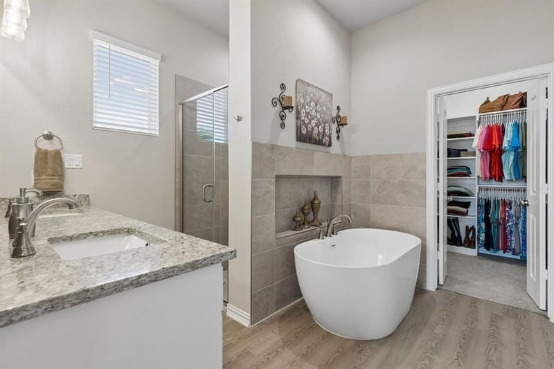 208 W 6th Street, Justin TX 76247 - Photo 17