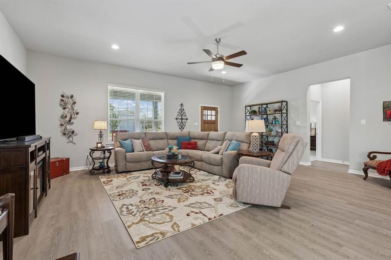 208 W 6th Street, Justin TX 76247 - Photo 8