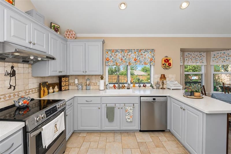 2125 Cambridge Drive, Hurst TX 76054 - Photo 7
