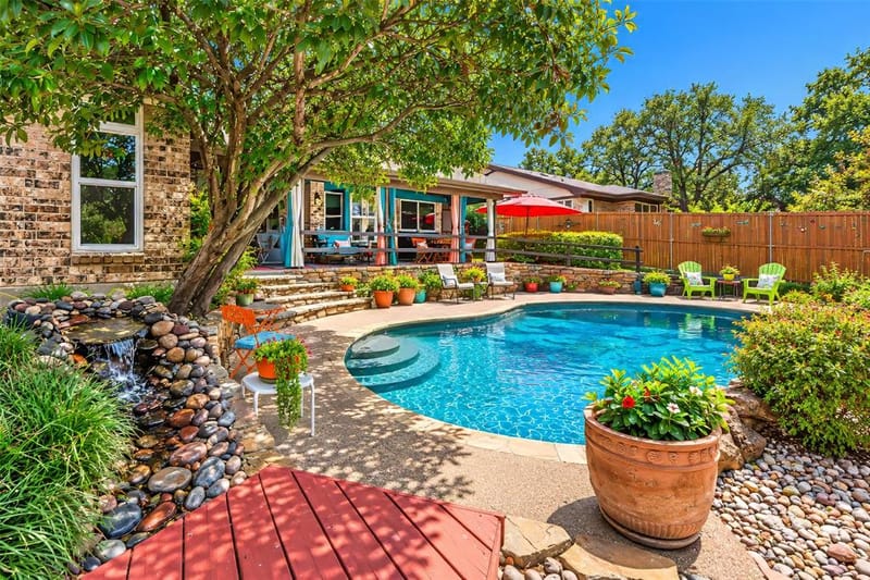 2125 Cambridge Drive, Hurst TX 76054 - Photo 38