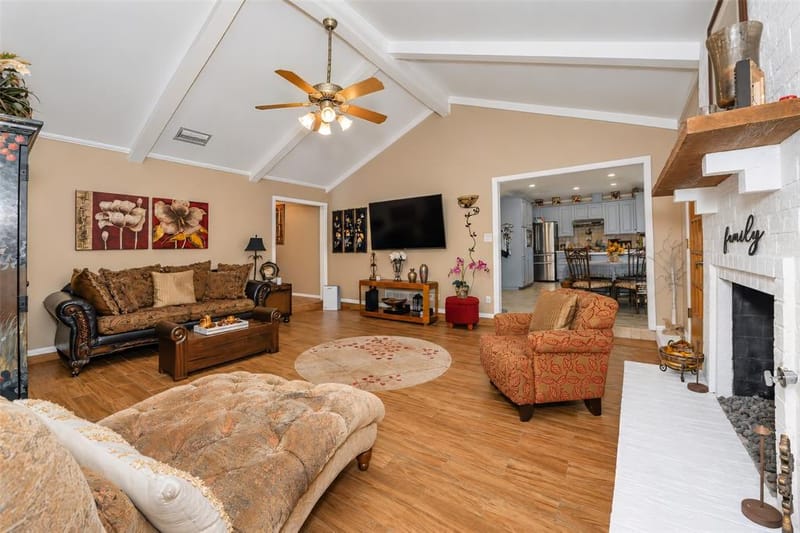 2125 Cambridge Drive, Hurst TX 76054 - Photo 15