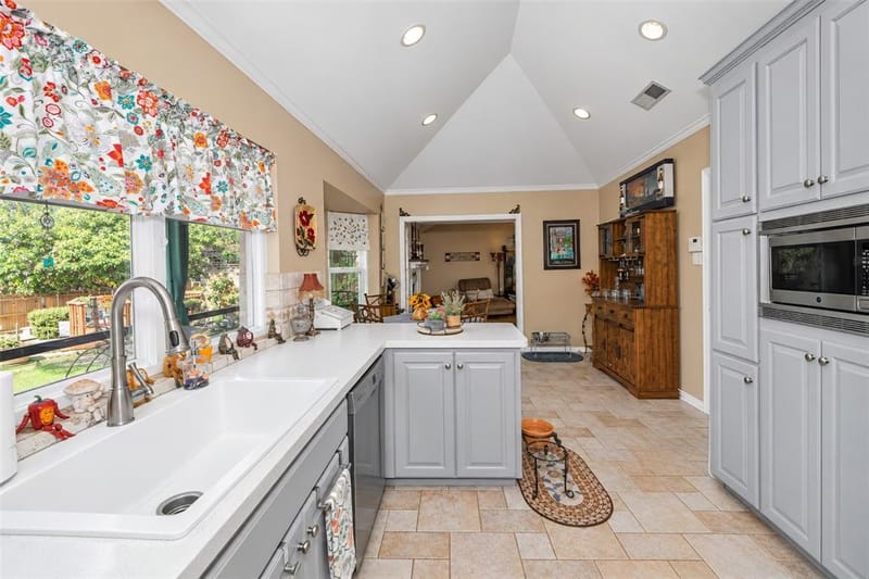2125 Cambridge Drive, Hurst TX 76054 - Photo 8
