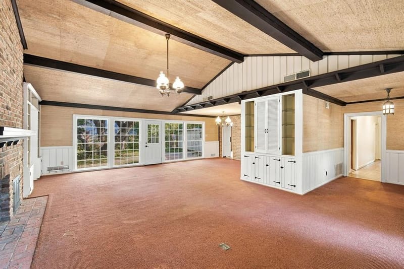 1107 E Walnut Street, Hillsboro TX 76645 - Photo 8