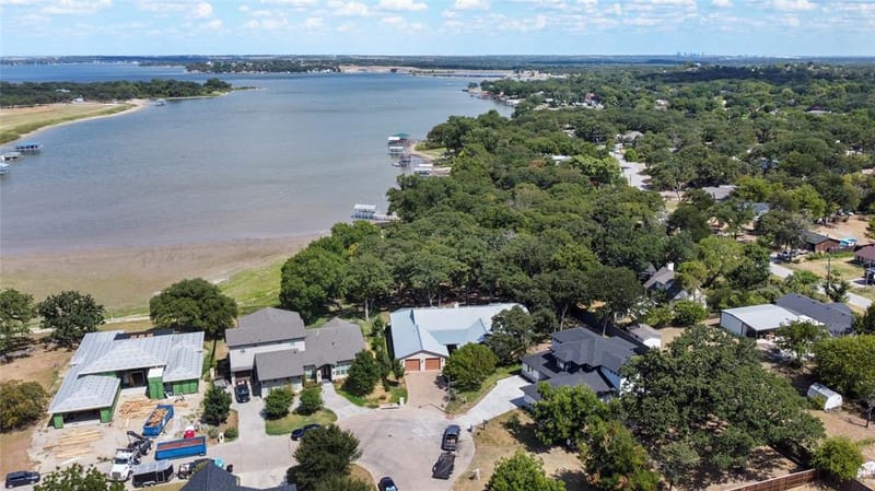 205 Familia Court, Azle TX 76020 - Photo 39