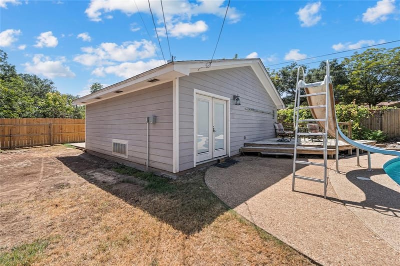 400 Cranbrook Drive, Woodway TX 76712 - Photo 23