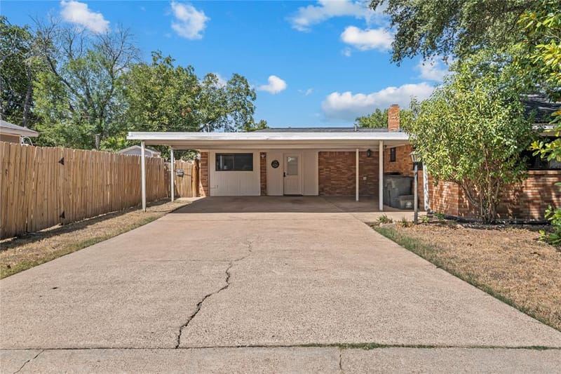 400 Cranbrook Drive, Woodway TX 76712 - Photo 26