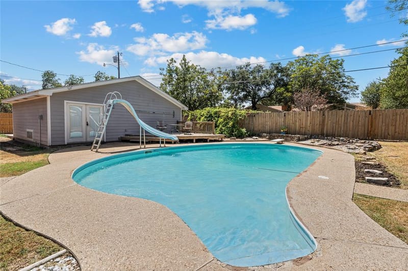 400 Cranbrook Drive, Woodway TX 76712 - Photo 22