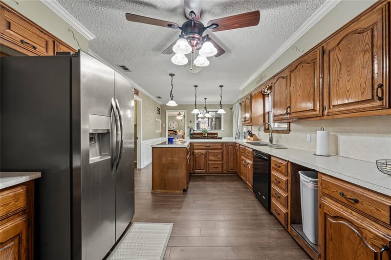 400 Cranbrook Drive, Woodway TX 76712 - Photo 3