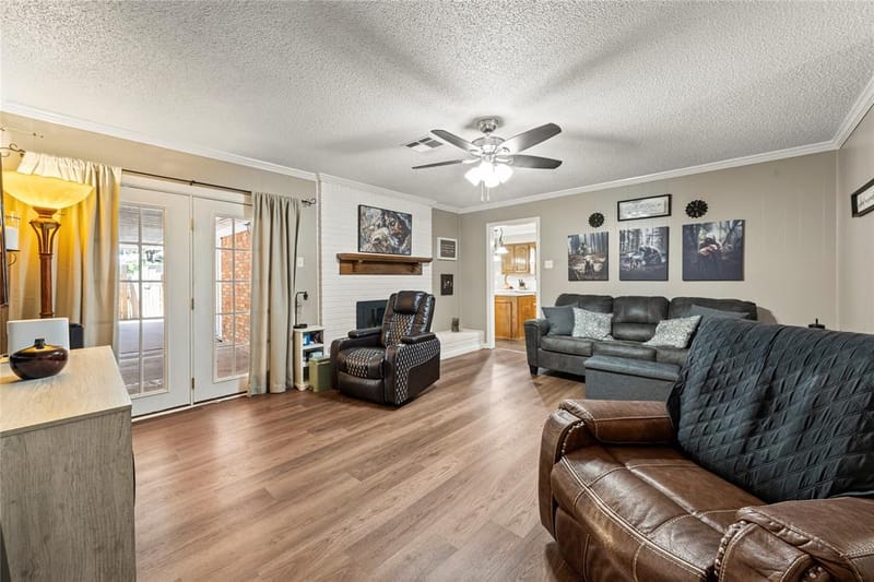 400 Cranbrook Drive, Woodway TX 76712 - Photo 9