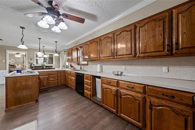 400 Cranbrook Drive, Woodway TX 76712 - Photo 4