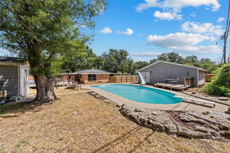 400 Cranbrook Drive, Woodway TX 76712 - Photo 21
