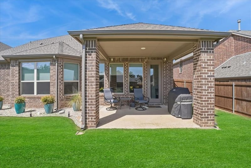 2206 Wellington Lane, Corinth TX 76210 - Photo 32