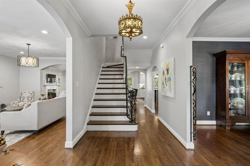 8319 Forest Hills Boulevard, Dallas TX 75218 - Photo 9
