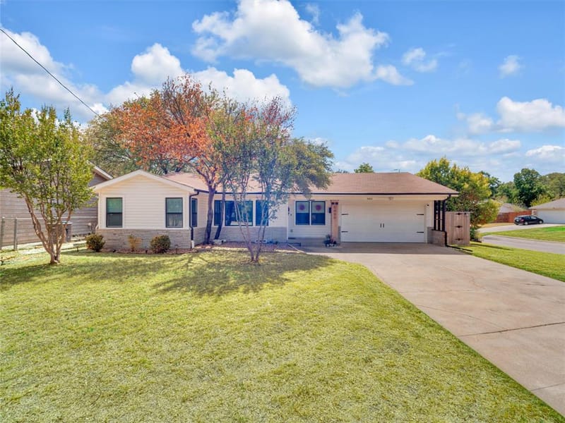 5400 Meadowbrook Drive, Fort Worth TX 76112