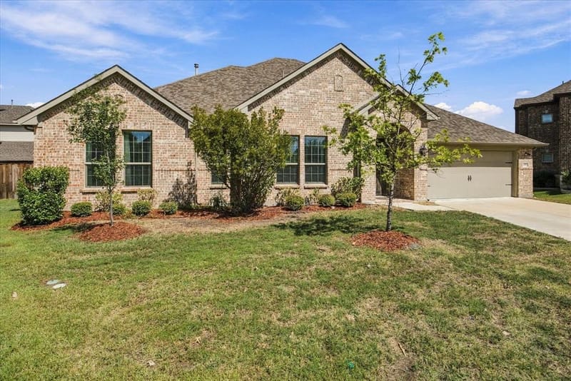 1001 Blue Heron Court, Forney TX 75126 - Photo 2