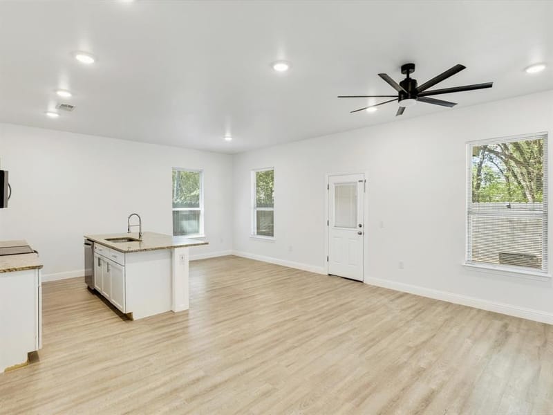 82 Indian Harbor Drive, Mabank TX 75156 - Photo 12