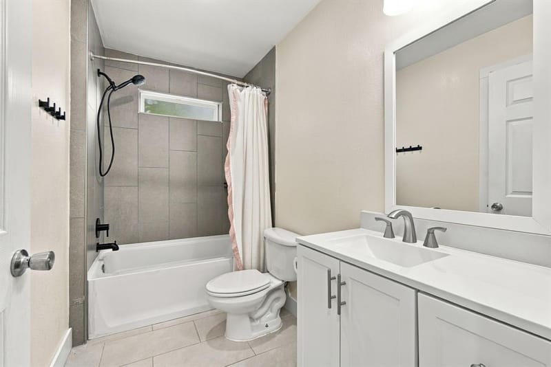 703 W Milam Street, Ennis TX 75119 - Photo 23