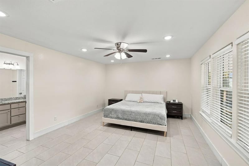 703 W Milam Street, Ennis TX 75119 - Photo 15