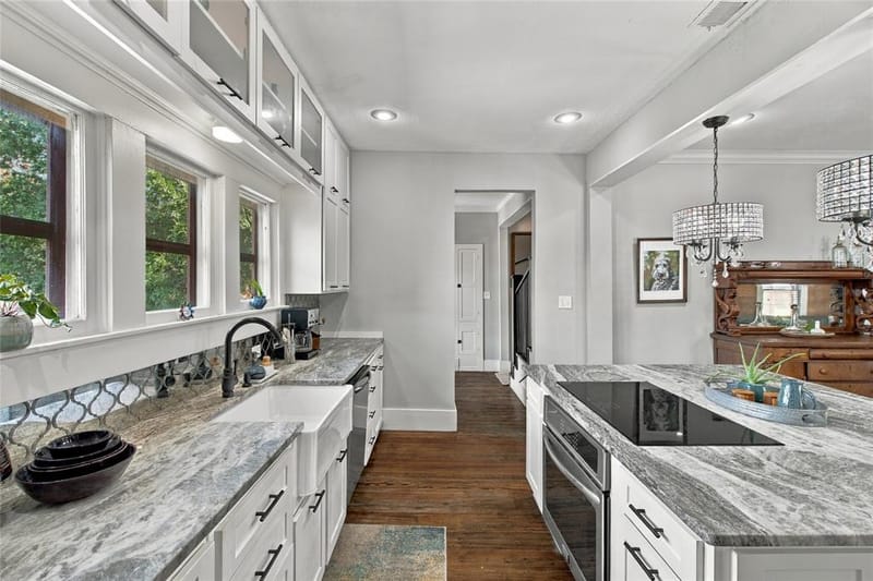 300 W College Street, Grapevine TX 76051 - Photo 17