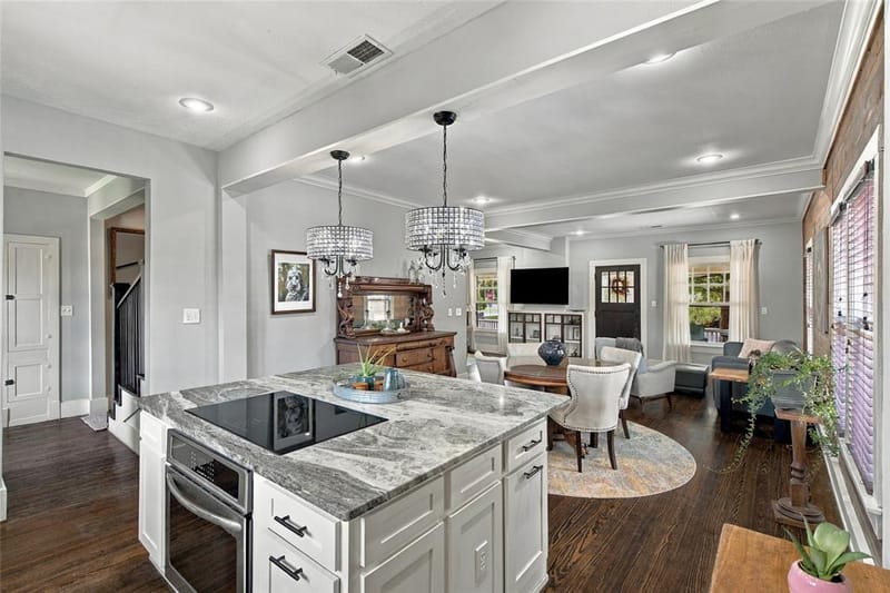 300 W College Street, Grapevine TX 76051 - Photo 16