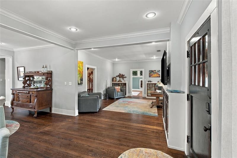 300 W College Street, Grapevine TX 76051 - Photo 7