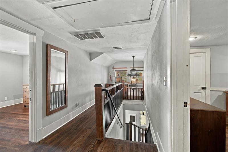 300 W College Street, Grapevine TX 76051 - Photo 25