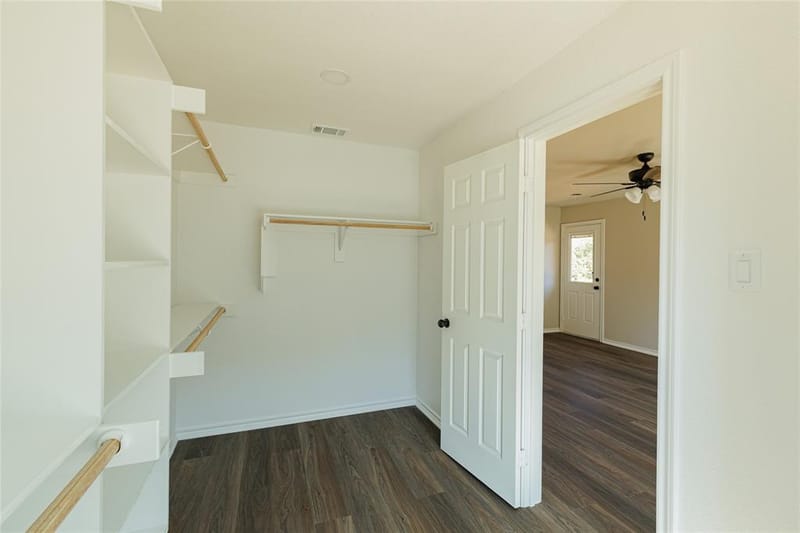 1376 County Road 4651, Rhome TX 76078 - Photo 15