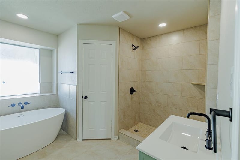 1376 County Road 4651, Rhome TX 76078 - Photo 25