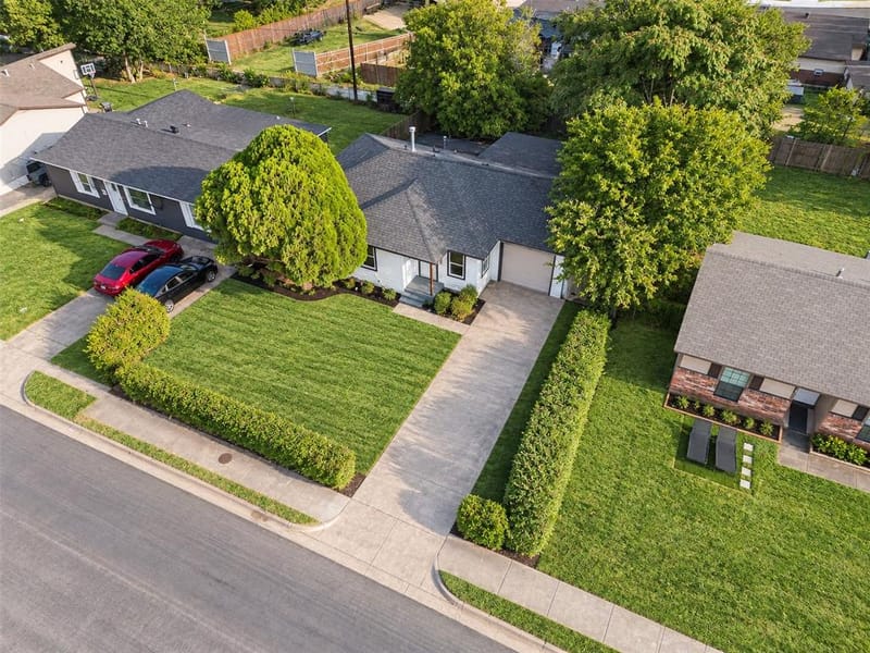 2352 Talco Drive, Dallas TX 75241 - Photo 2