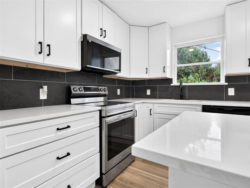 2352 Talco Drive, Dallas TX 75241 - Photo 9