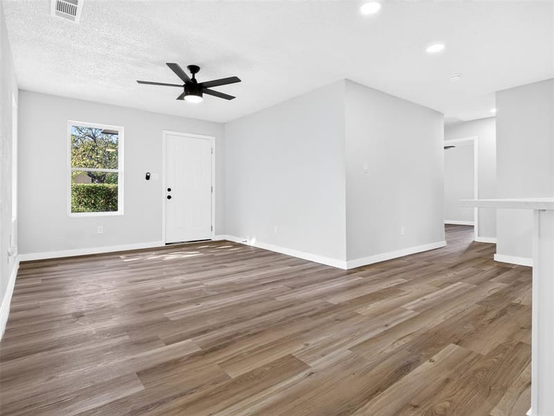 2352 Talco Drive, Dallas TX 75241 - Photo 4