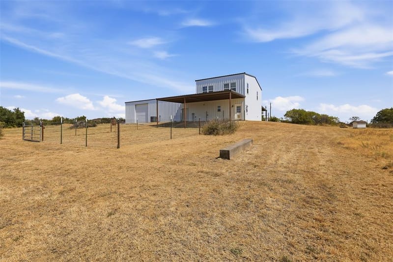 3933 Sarra Lane, Springtown TX 76082 - Photo 32