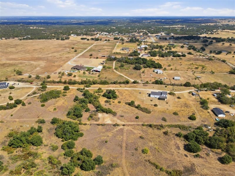 3933 Sarra Lane, Springtown TX 76082 - Photo 38
