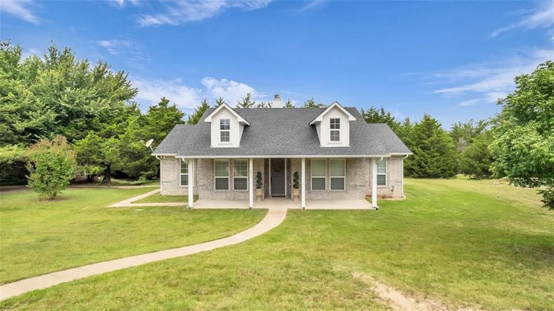1011 Sister Grove Road, Van Alstyne TX 75495