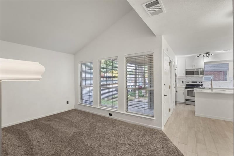 1424 Meadowood Village Drive, Fort Worth TX 76120 - Photo 6