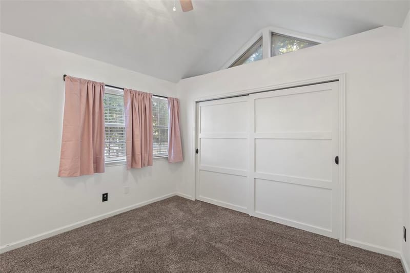1424 Meadowood Village Drive, Fort Worth TX 76120 - Photo 17