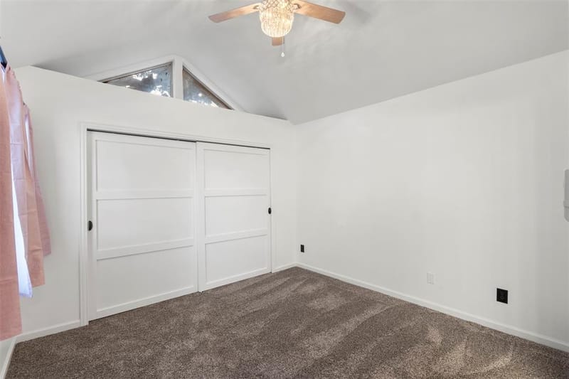 1424 Meadowood Village Drive, Fort Worth TX 76120 - Photo 16