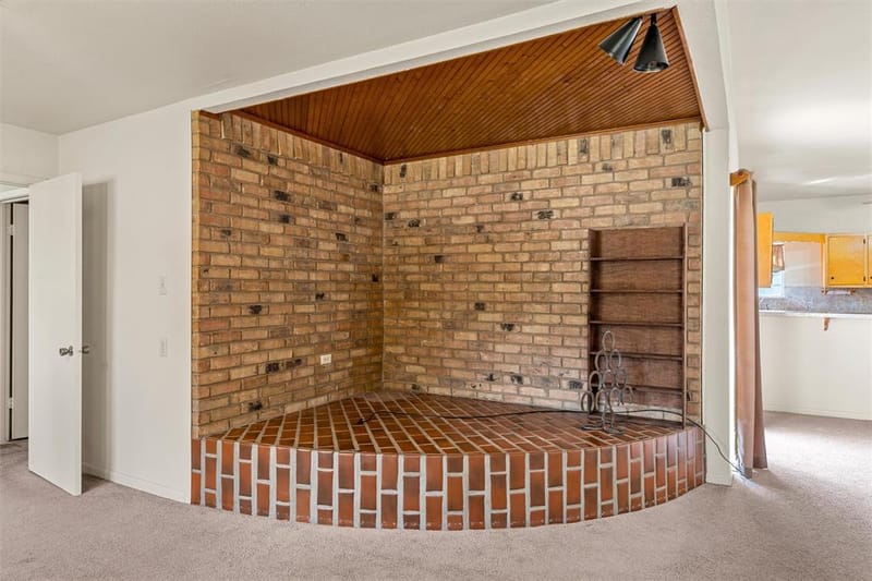 1314 W 9th Street, Clifton TX 76634 - Photo 6