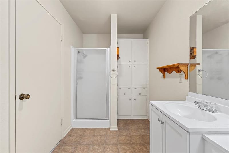 1314 W 9th Street, Clifton TX 76634 - Photo 13