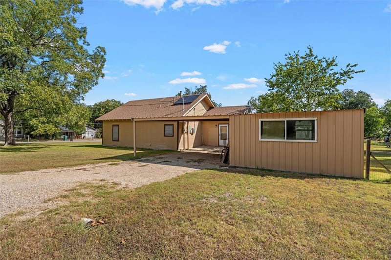 1314 W 9th Street, Clifton TX 76634 - Photo 24