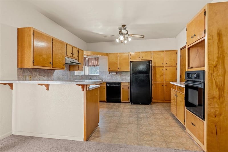 1314 W 9th Street, Clifton TX 76634 - Photo 8