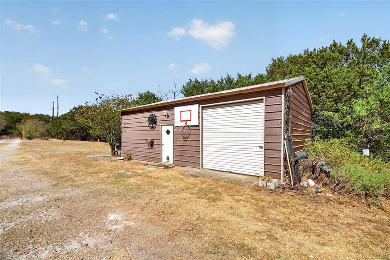 2607 Williamson Road, Granbury TX 76048 - Photo 34