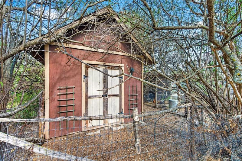 2607 Williamson Road, Granbury TX 76048 - Photo 33