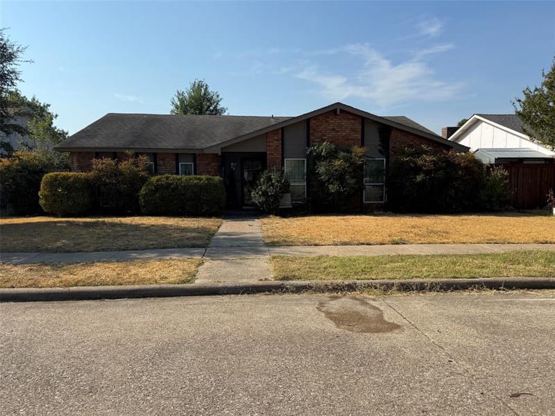 2706 Gayle Drive, Garland TX 75044