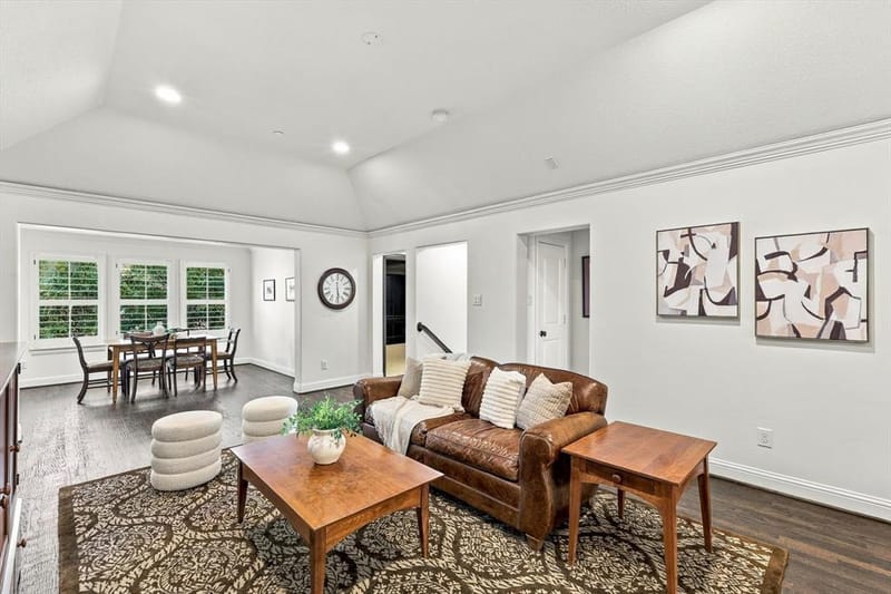 627 Lake Point Drive, Irving TX 75039 - Photo 22