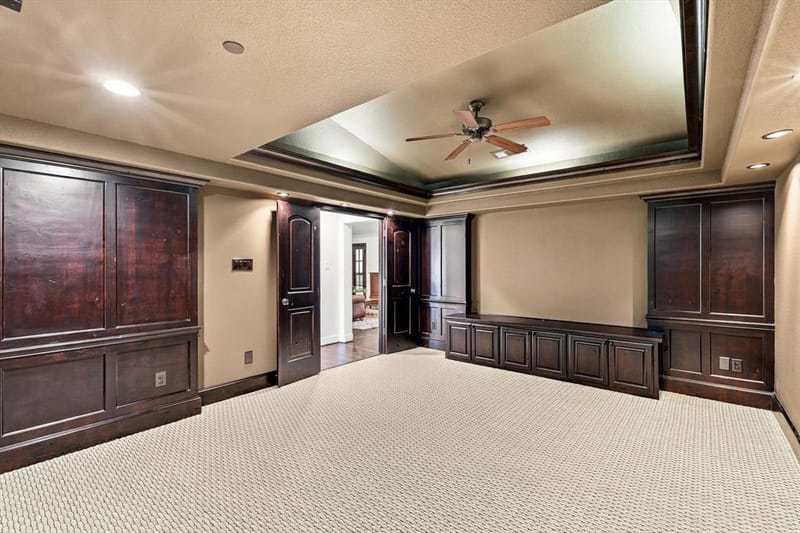 627 Lake Point Drive, Irving TX 75039 - Photo 25