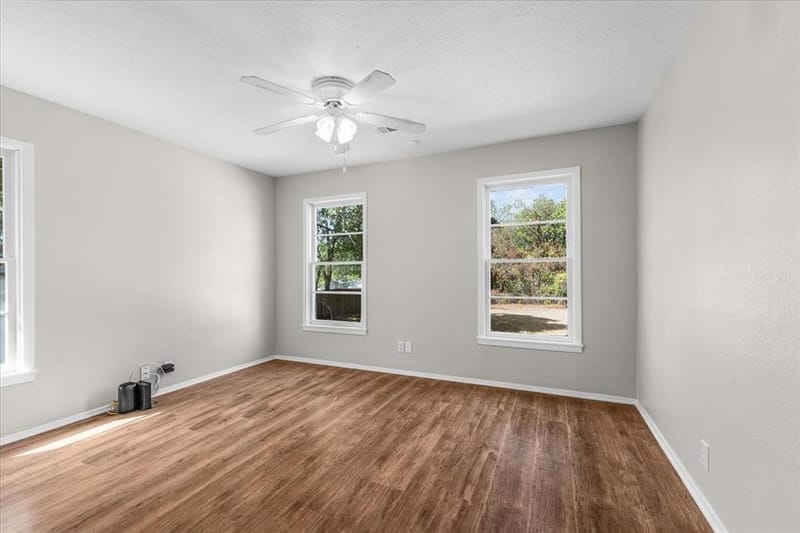 1309 N Elm Street, Weatherford TX 76086 - Photo 27